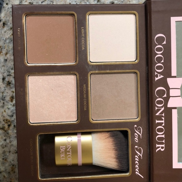 Make Up - Picture 3 of 3